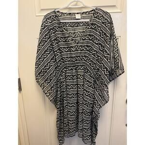 Rays And Waves Black And White Pool Or Beach Swim Suit Cover Up One Size